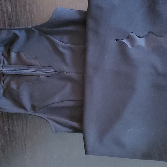 Cusphe | Black Sleeveless Scallop-Cut Mini Dress | M | NWT - Picture 5 of 6